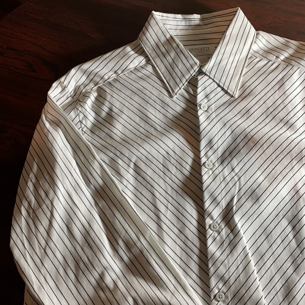 Claiborne L/S Dress Shirt/Medium